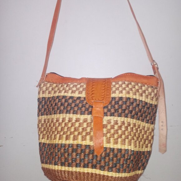 Small/medium  sisal Kiondo Kikuyu bag - Picture 4 of 4